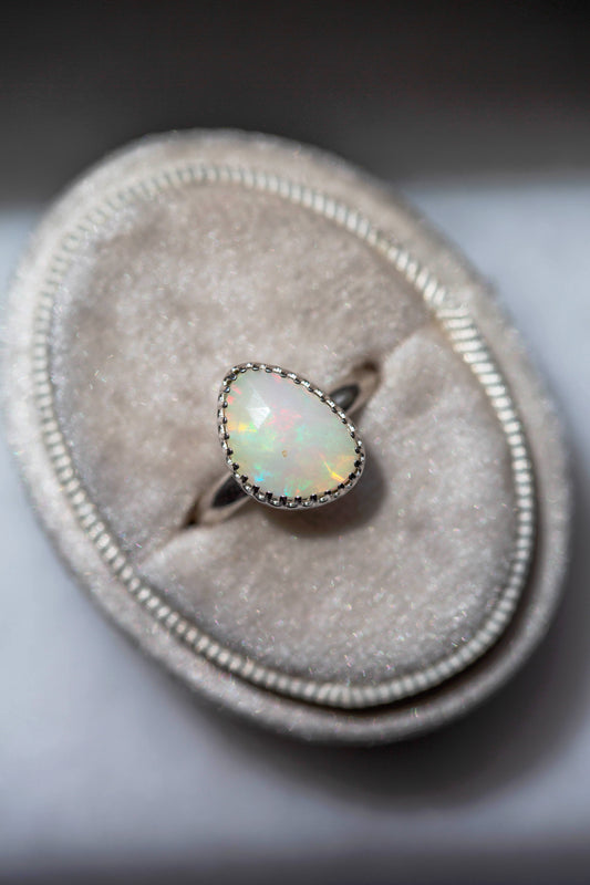 Size 8  |  Simple Opal Ring | #23