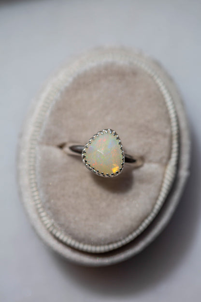 Size 8.5  |  Simple Opal Ring | #26