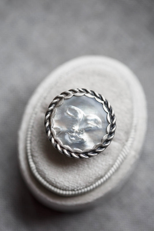 Size 5  | Lady in the Moon Ring  |  #5